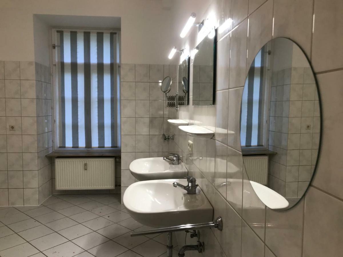 Elegantes Gaesteapartment Verano In Schloss Und Hofgut Langenzell Wiesenbach Екстериор снимка